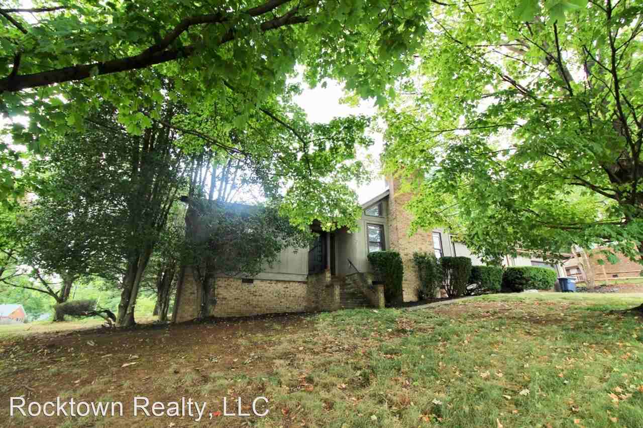 706 Greenbriar Drive - Photo 2 of 30