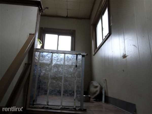 5964 Elmer St - Photo 3 of 12