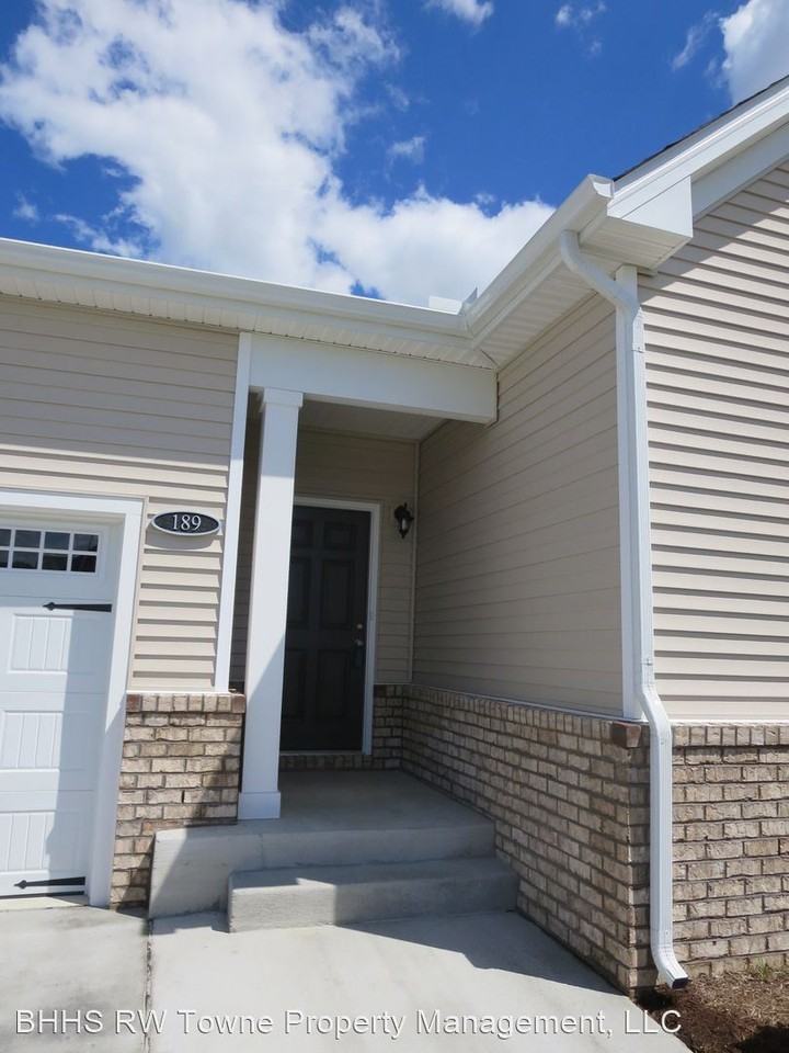 189 Peck Ln - Photo 2 of 29