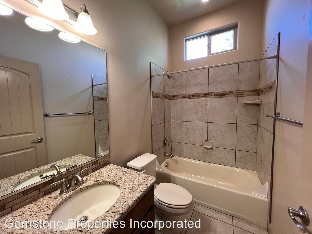 253 N 2530 W - Photo 3 of 19