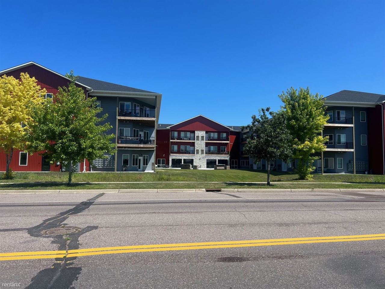 The Heights on Adams Apartments 125 Roosevelt Cir, Mankato, MN 56001