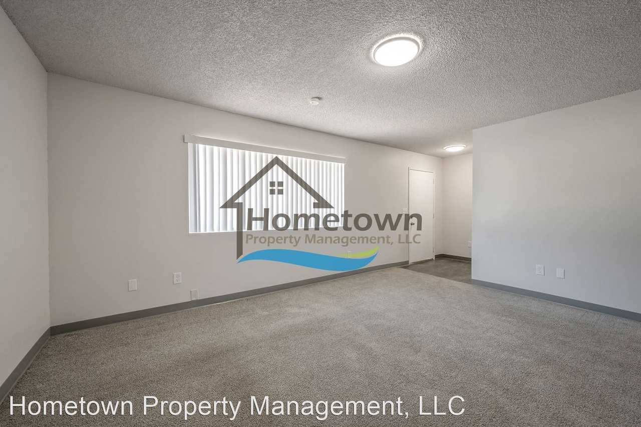 511 W Brown Ave - Photo 3 of 28