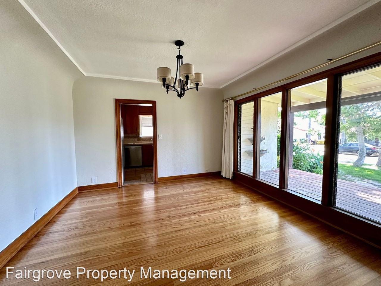 4841 Sussex Dr - Photo 2 of 20