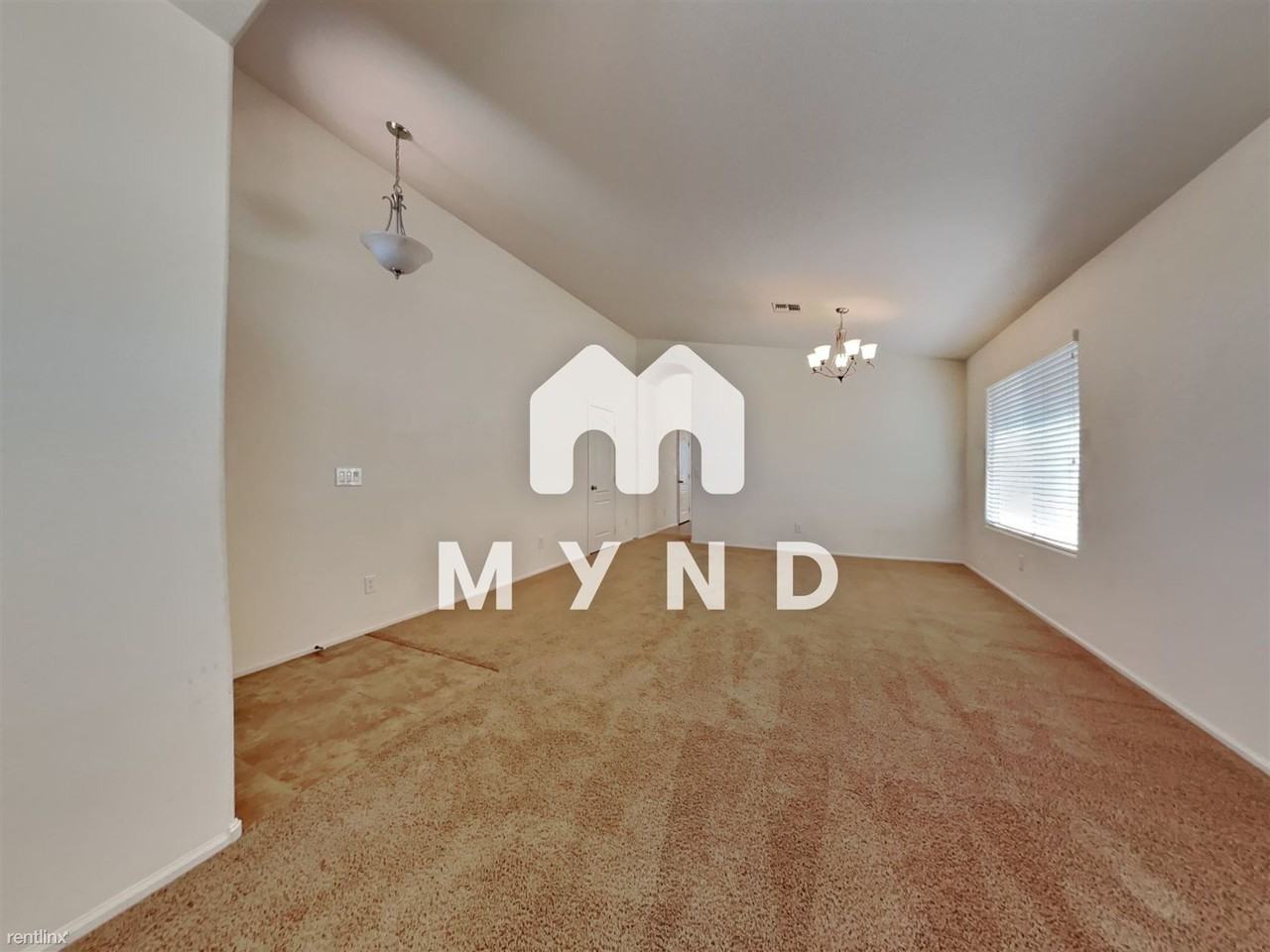 2927 E Whispering Wind Dr - Photo 3 of 39