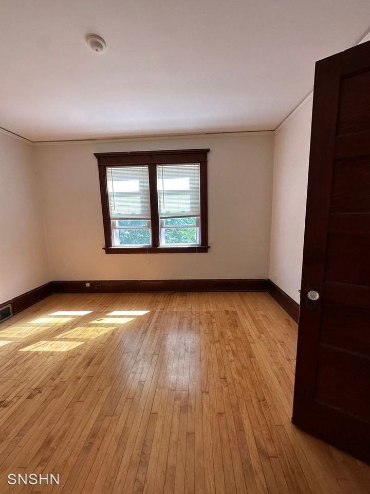 3251 N Booth St Apartments in Riverwest, Milwaukee, WI 53212 Zumper