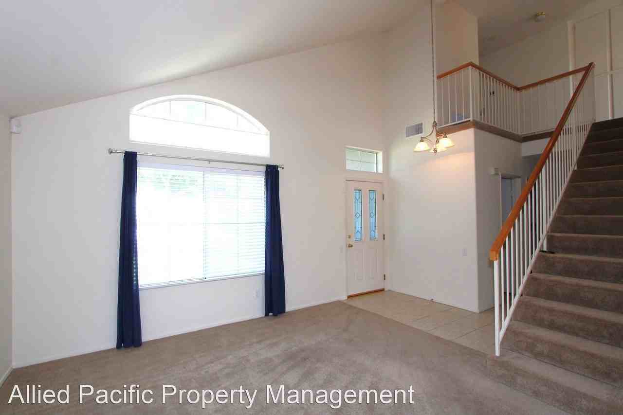 29189 Stonegate Ln - Photo 2 of 24