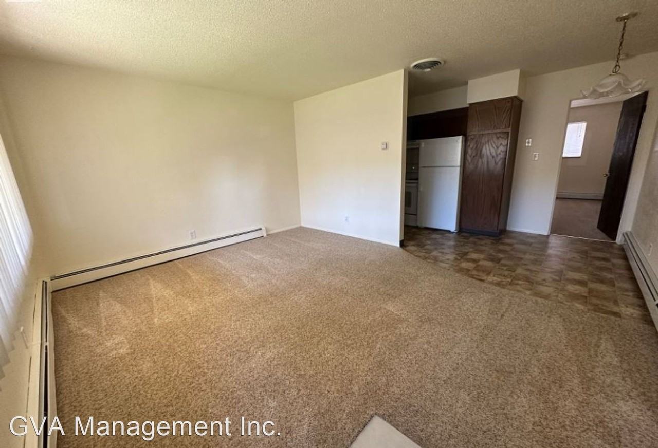 1307 N. 15th ST - Photo 3 of 10