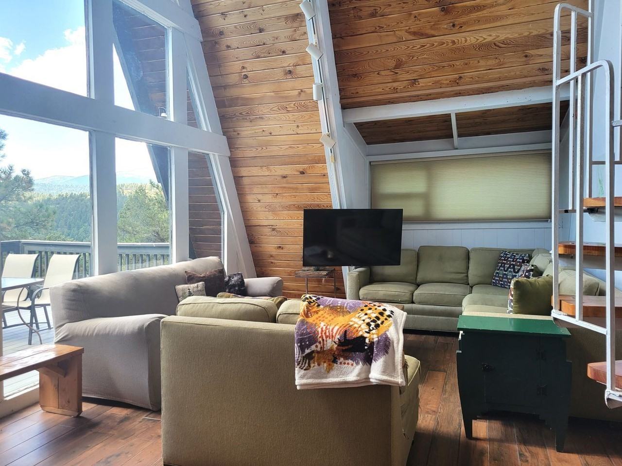 173 Crown Ridge Rd - Photo 2 of 39