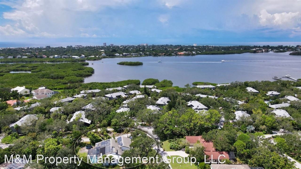 1562 Landings Ter - Photo 3 of 45