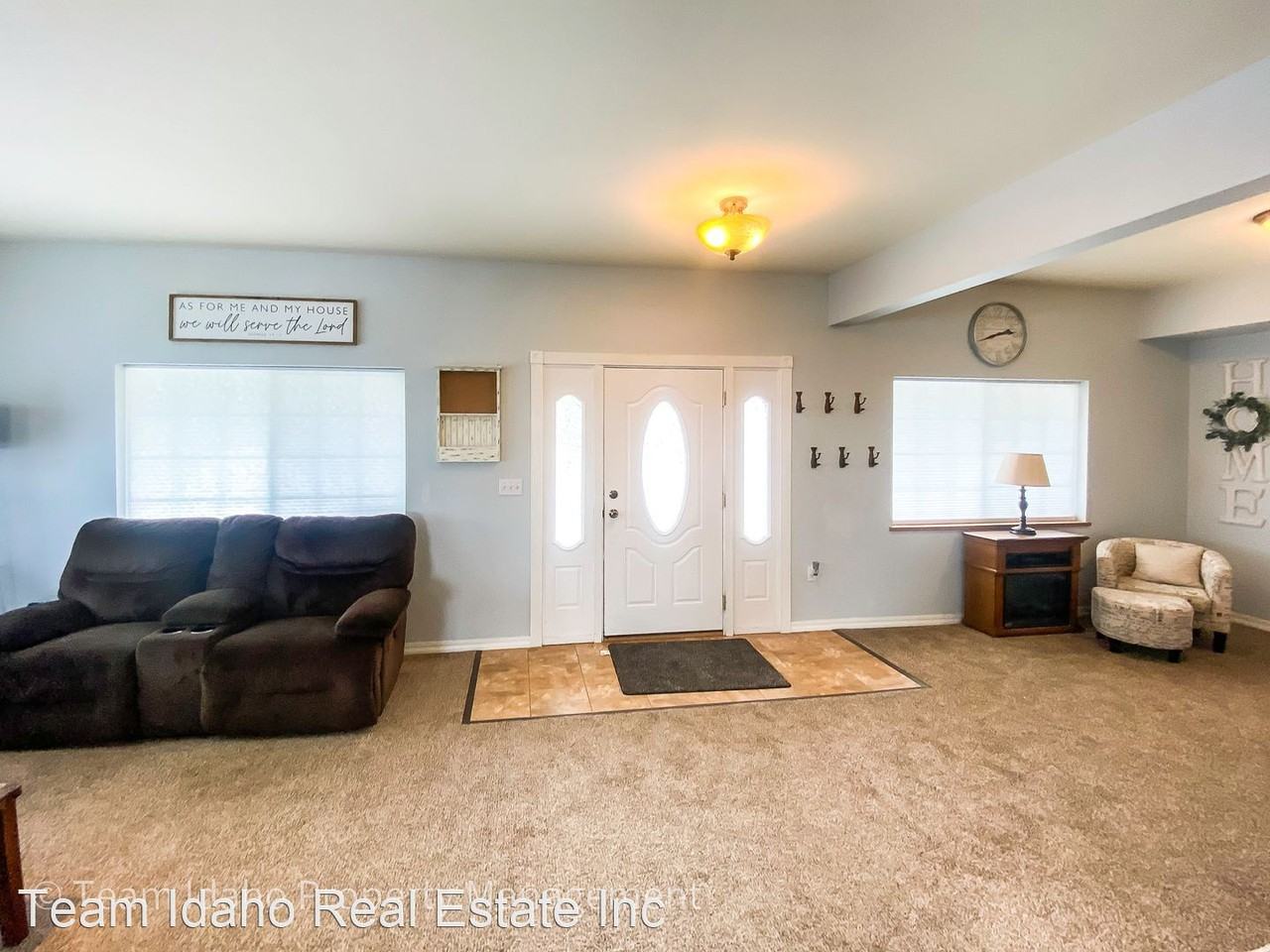 426 E Valleyview Ave - Photo 3 of 41