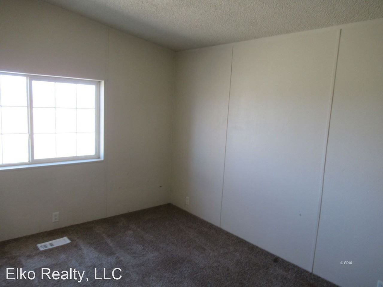 2849 Hummingbird St - Photo 3 of 4