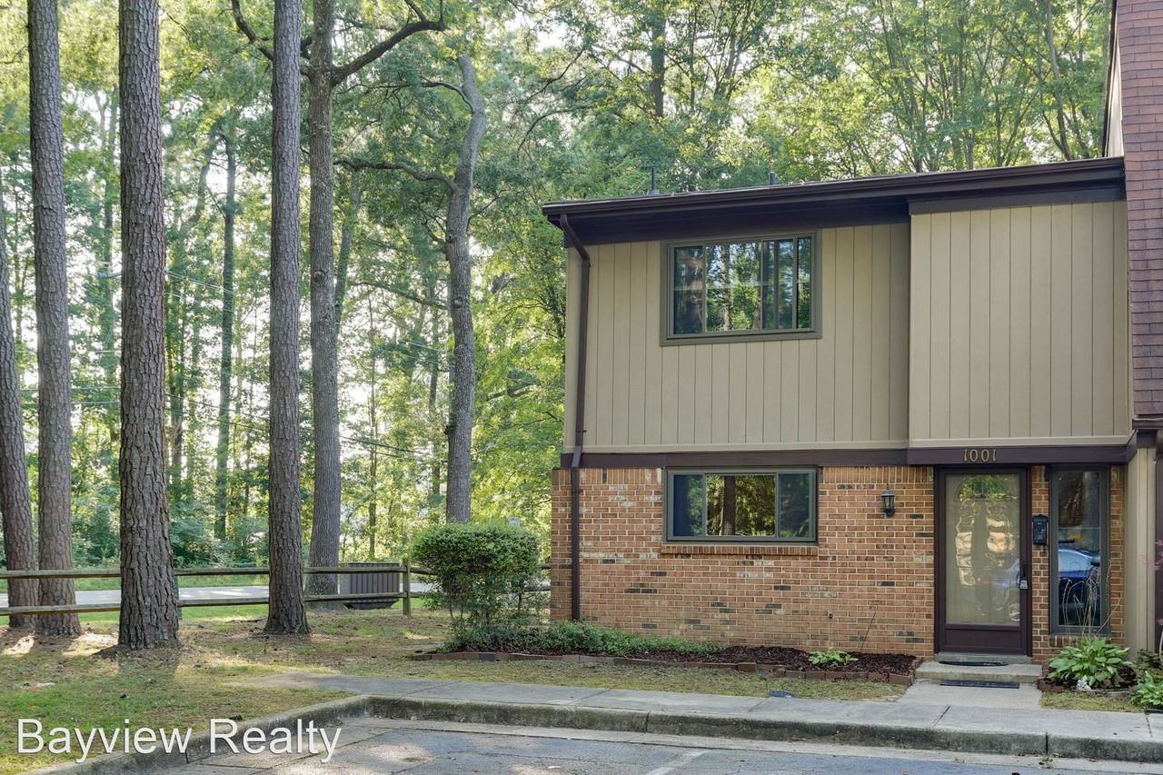 1001 Willow Green Dr - Photo 2 of 30