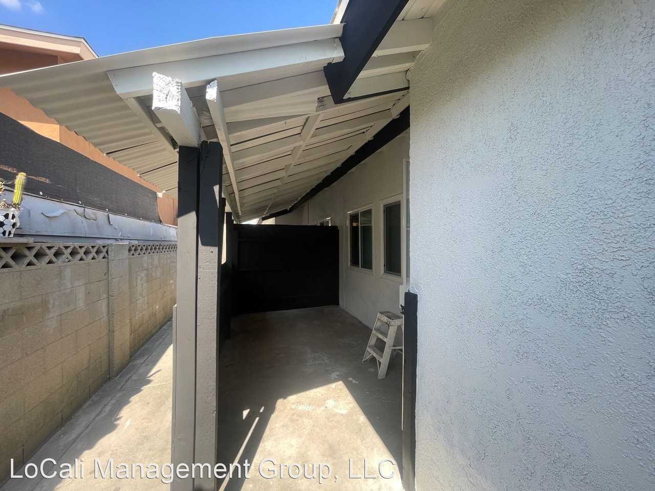 1811 W Glen Ave - Photo 3 of 15