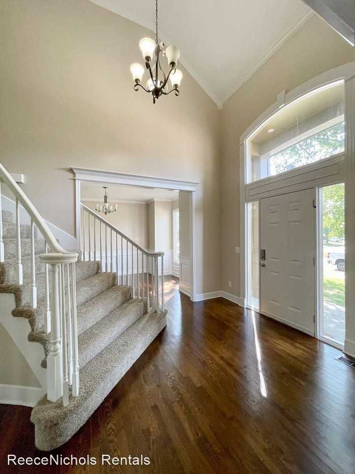 3509 Nw Winding Woods Dr - Photo 2 of 38