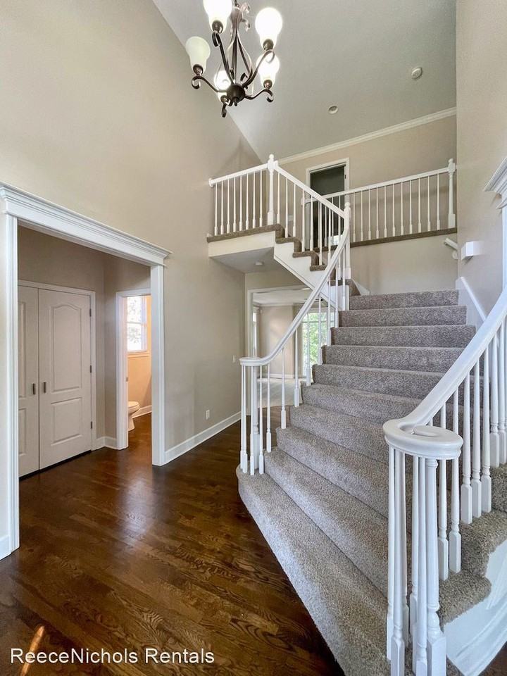 3509 Nw Winding Woods Dr - Photo 3 of 38