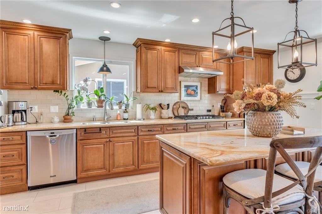 2674 W 232nd St - Photo 2 of 10