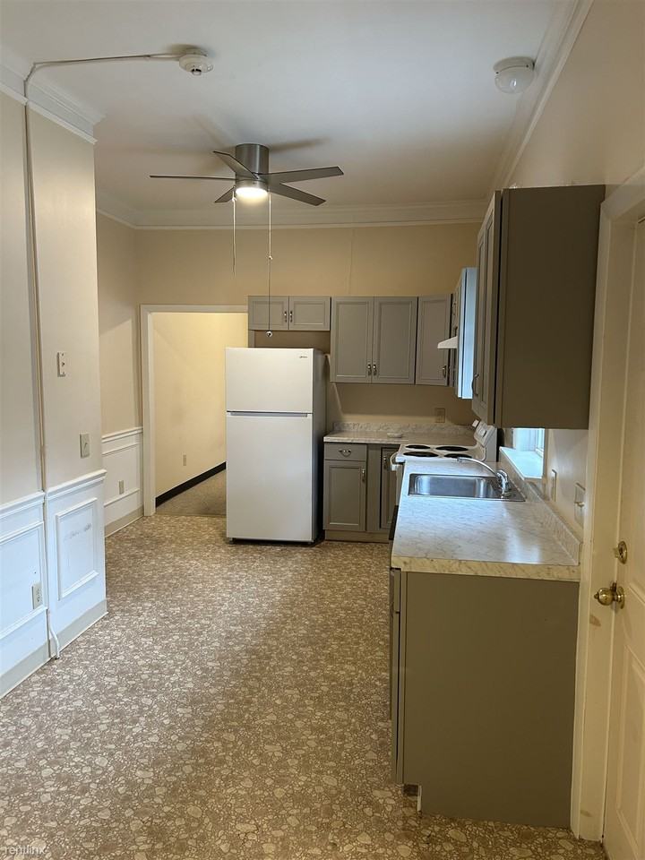 61 Spring St - Photo 3 of 15