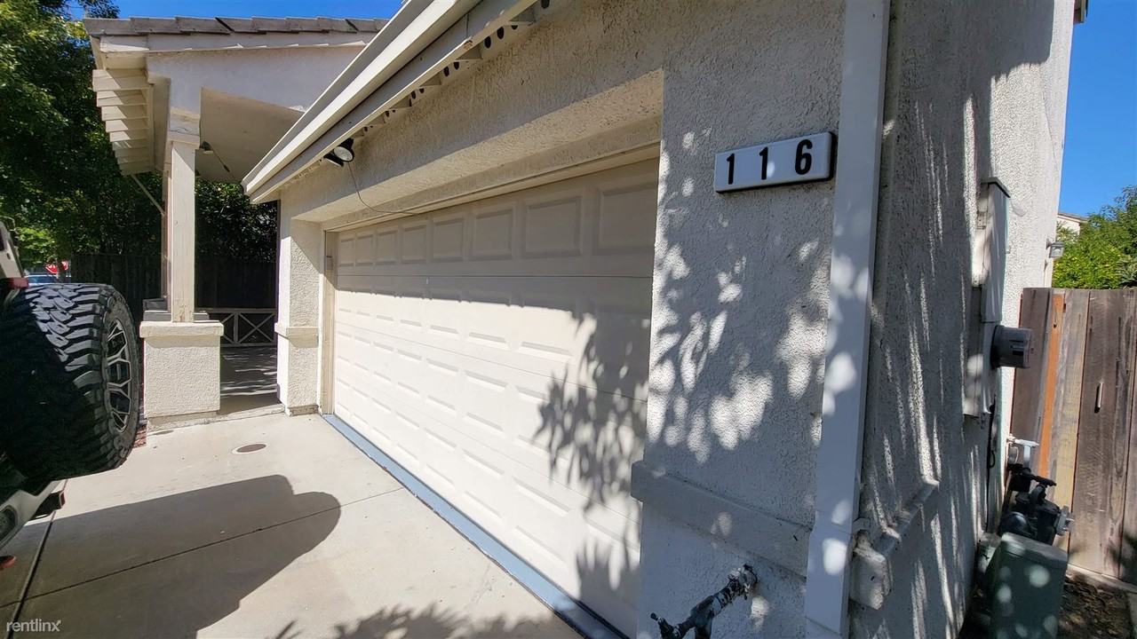 116 Berry Ave - Photo 2 of 3