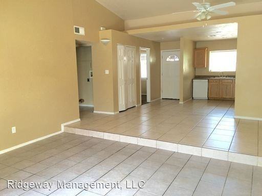 3029 N 24th Ln - Photo 3 of 12
