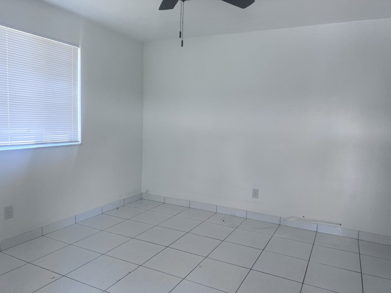 1710 Thomas St #5 - Photo 4 of 8