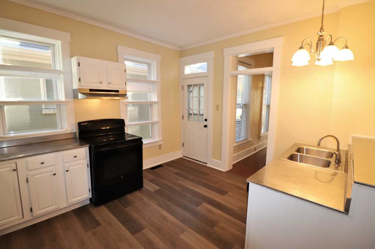 115 S 5th St - Photo 7 of 18