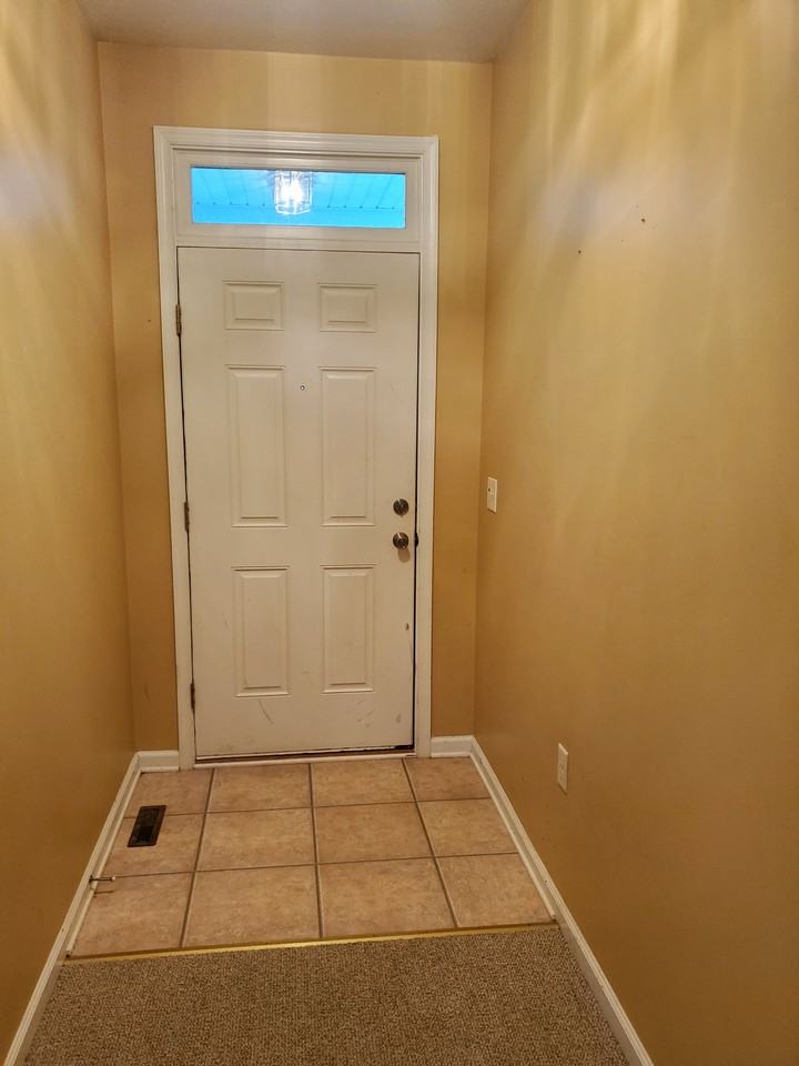 386 Land Or Dr - Photo 2 of 13