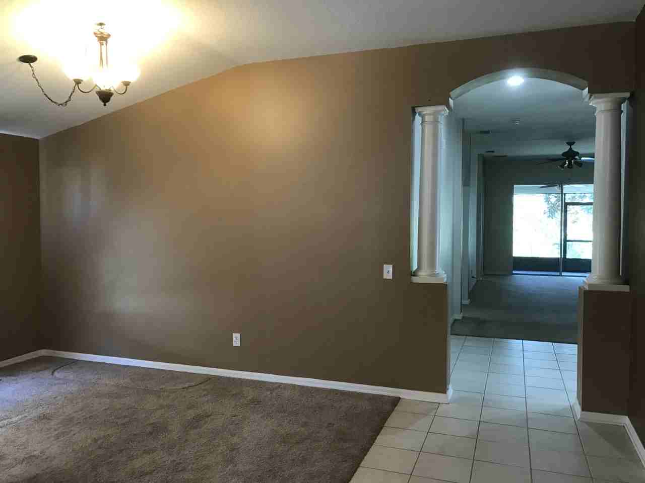 15807 Leatherleaf Ln - Photo 3 of 20