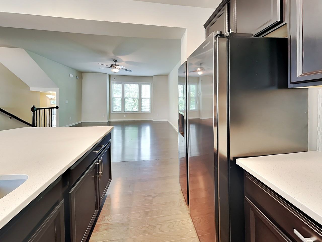 7048 Elmwood Ridge Ct - Photo 3 of 18