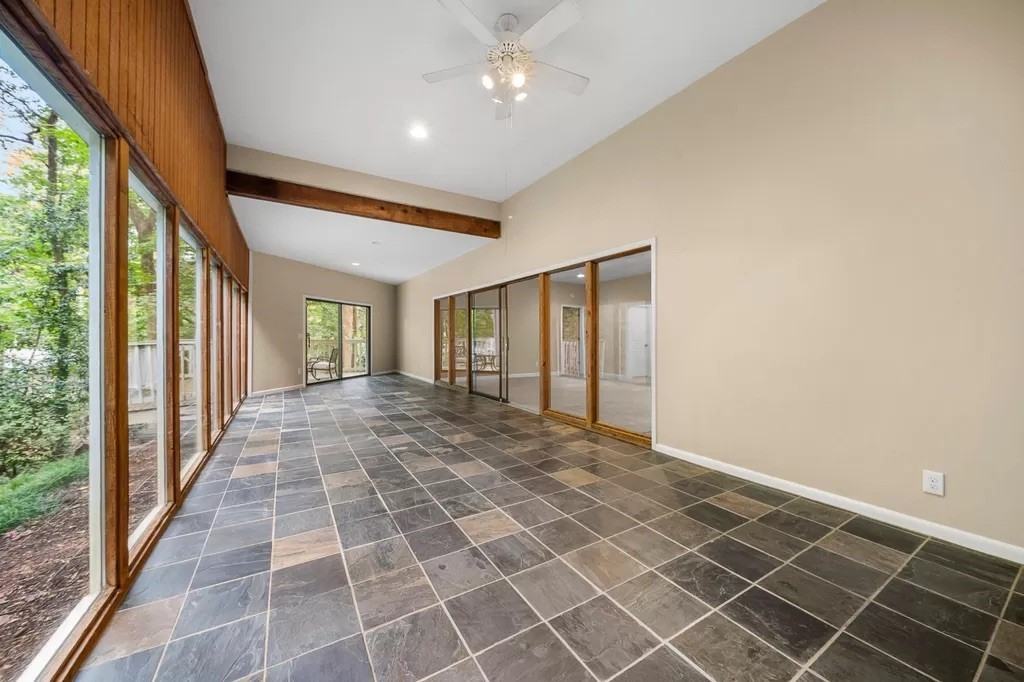 105 Laurel Forest Cir Ne #B - Photo 2 of 19