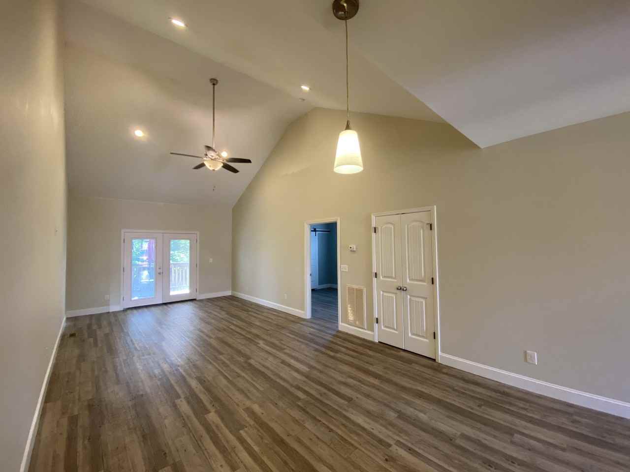 5977 Commons Ln Ne - Photo 2 of 27