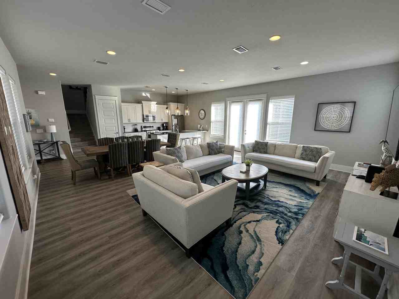 251 Gulfview Cir - Photo 3 of 33