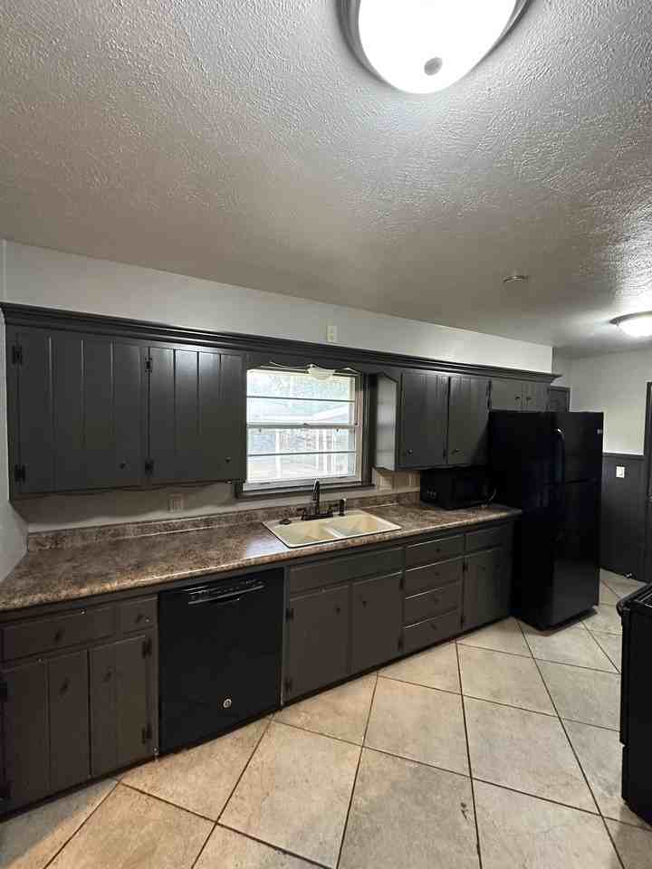 332 Tullahoma Drive - Photo 7 of 21