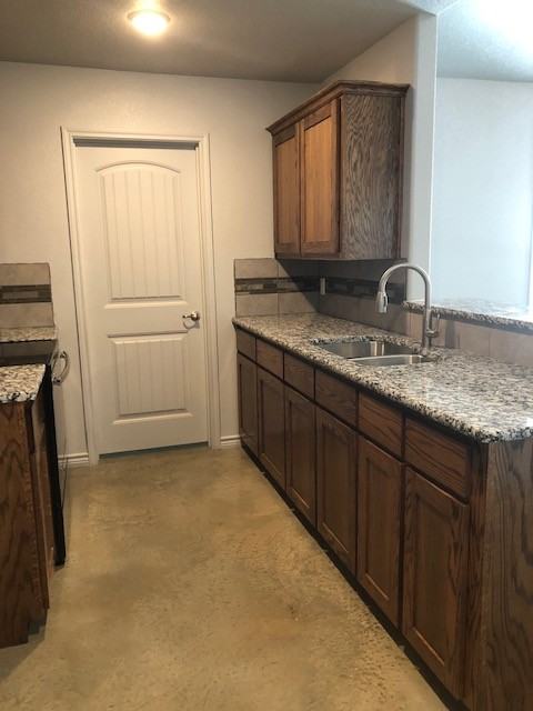 718 North 1st Street - Photo 3 of 24