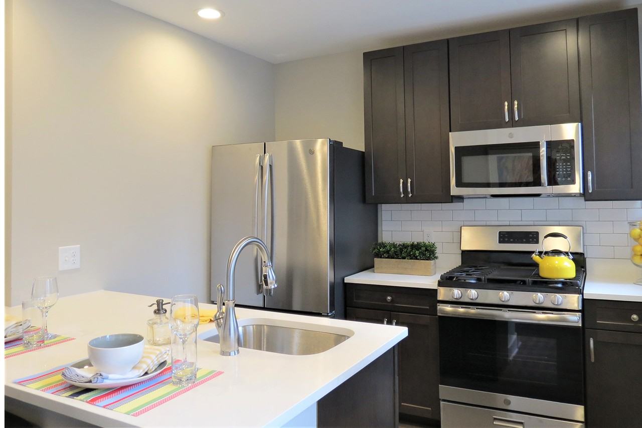 6401 Chippewa Street #L-3E - Photo 3 of 6