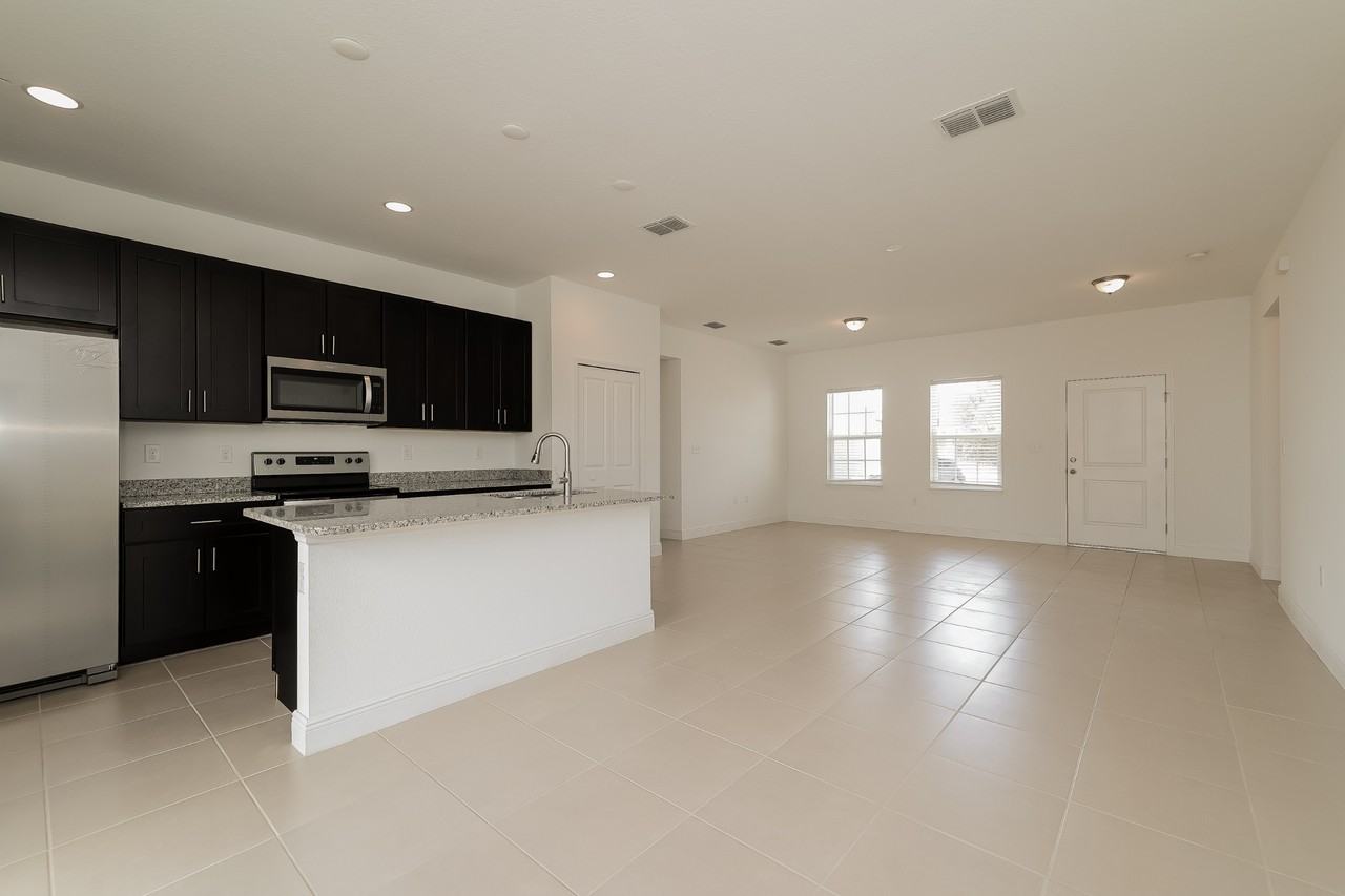 416 Lark Ct - Photo 6 of 17