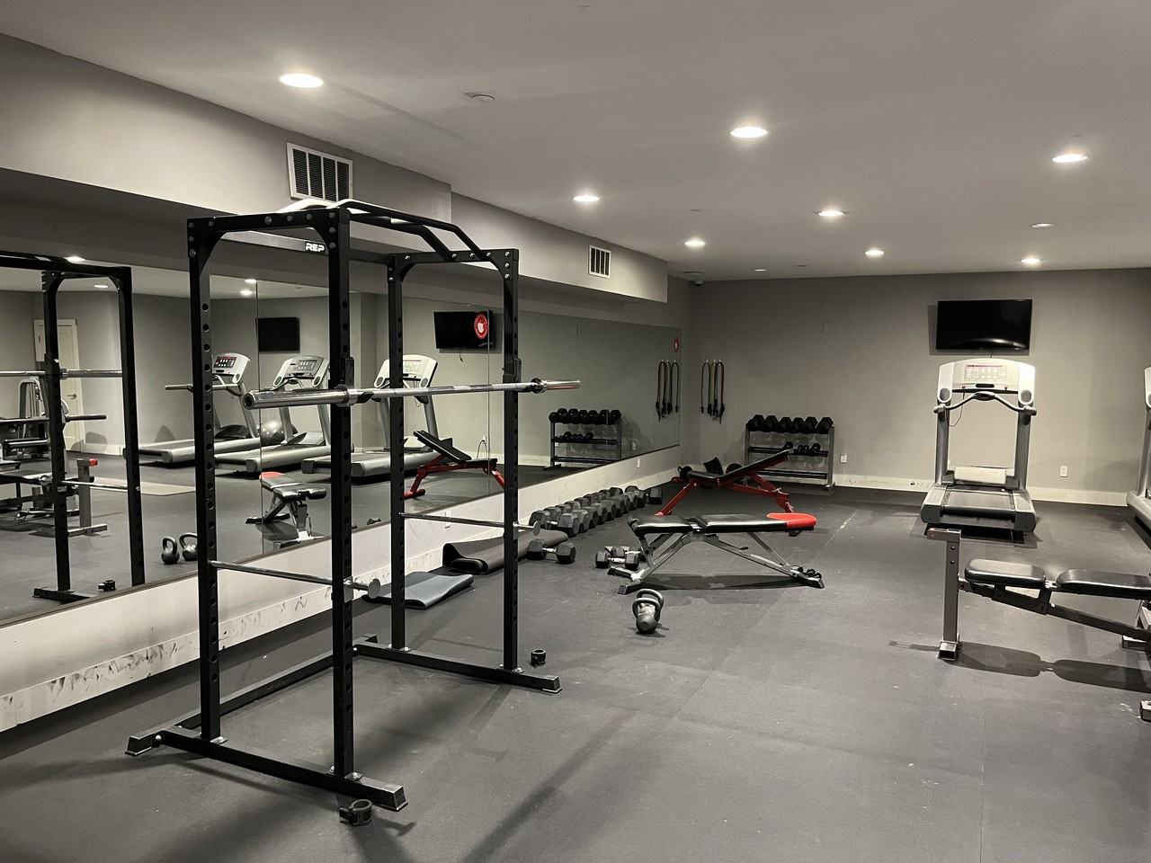 20 park residence - Photo 7 of 12