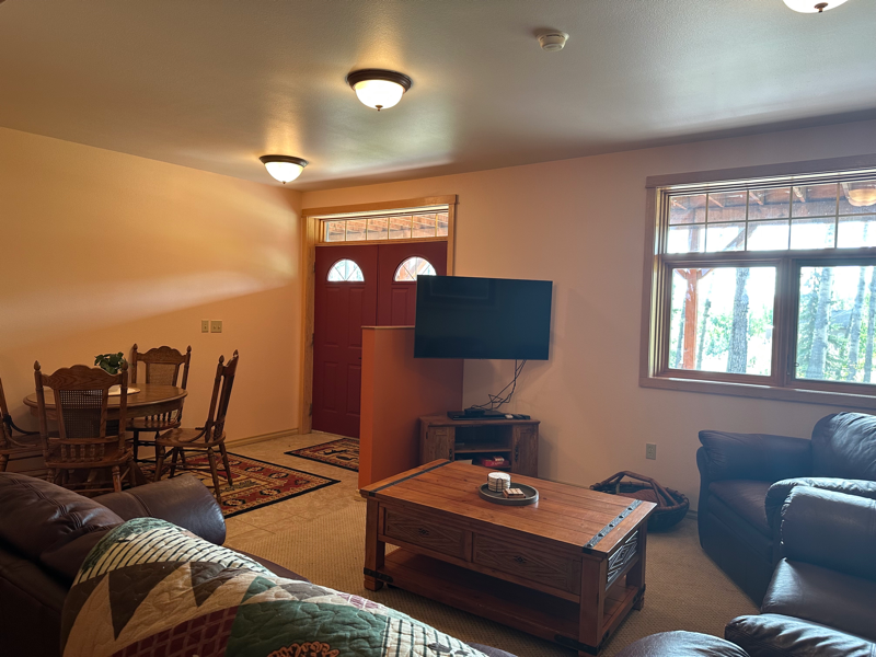 3290 Craft Ave - Photo 3 of 16