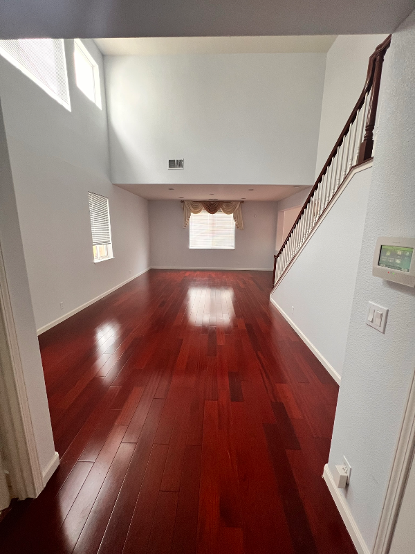 15526 Oceanside Way - Photo 3 of 23