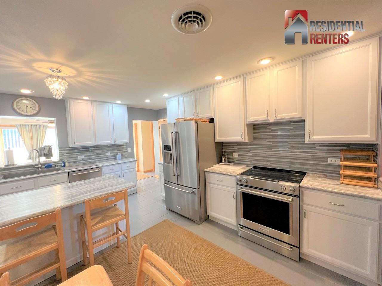 2310 N Lake Dr #NA - Photo 3 of 19