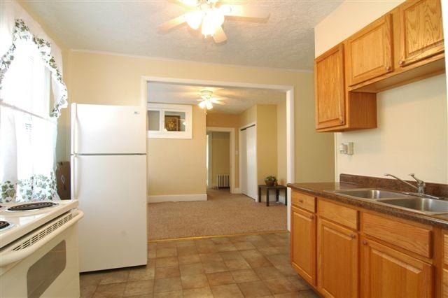 701 6th Ave - Photo 2 of 6