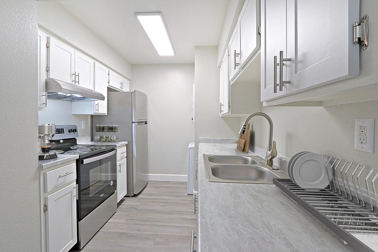 The Coronado - Photo 5 of 25