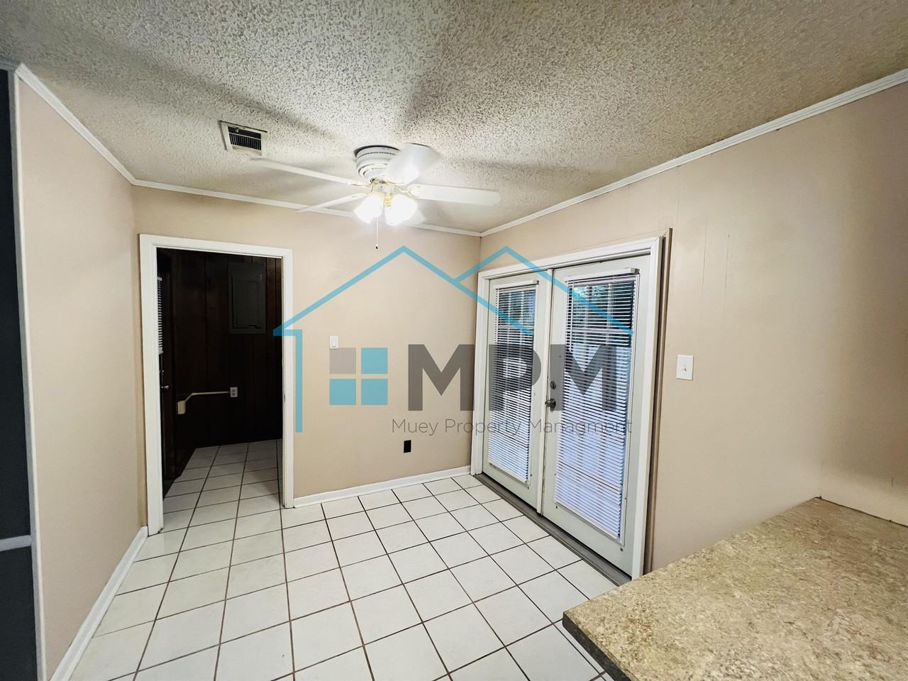 105 Hilltop Dr #1 - Photo 6 of 11