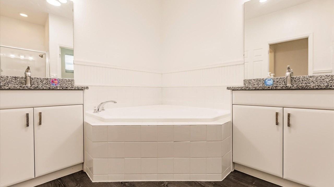 Cillette Ave - Photo 2 of 18