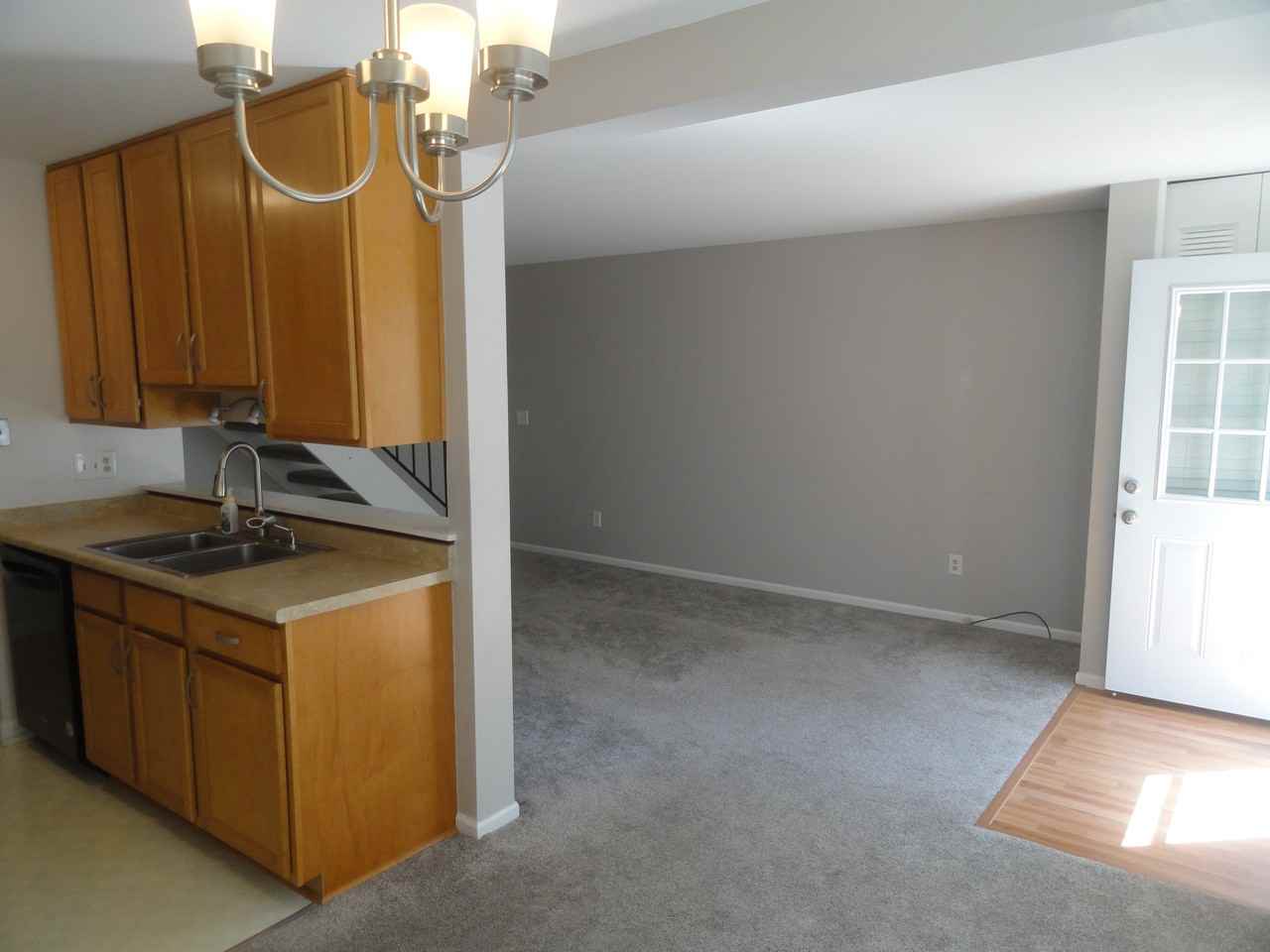 20 Acorn Lane - Photo 3 of 23