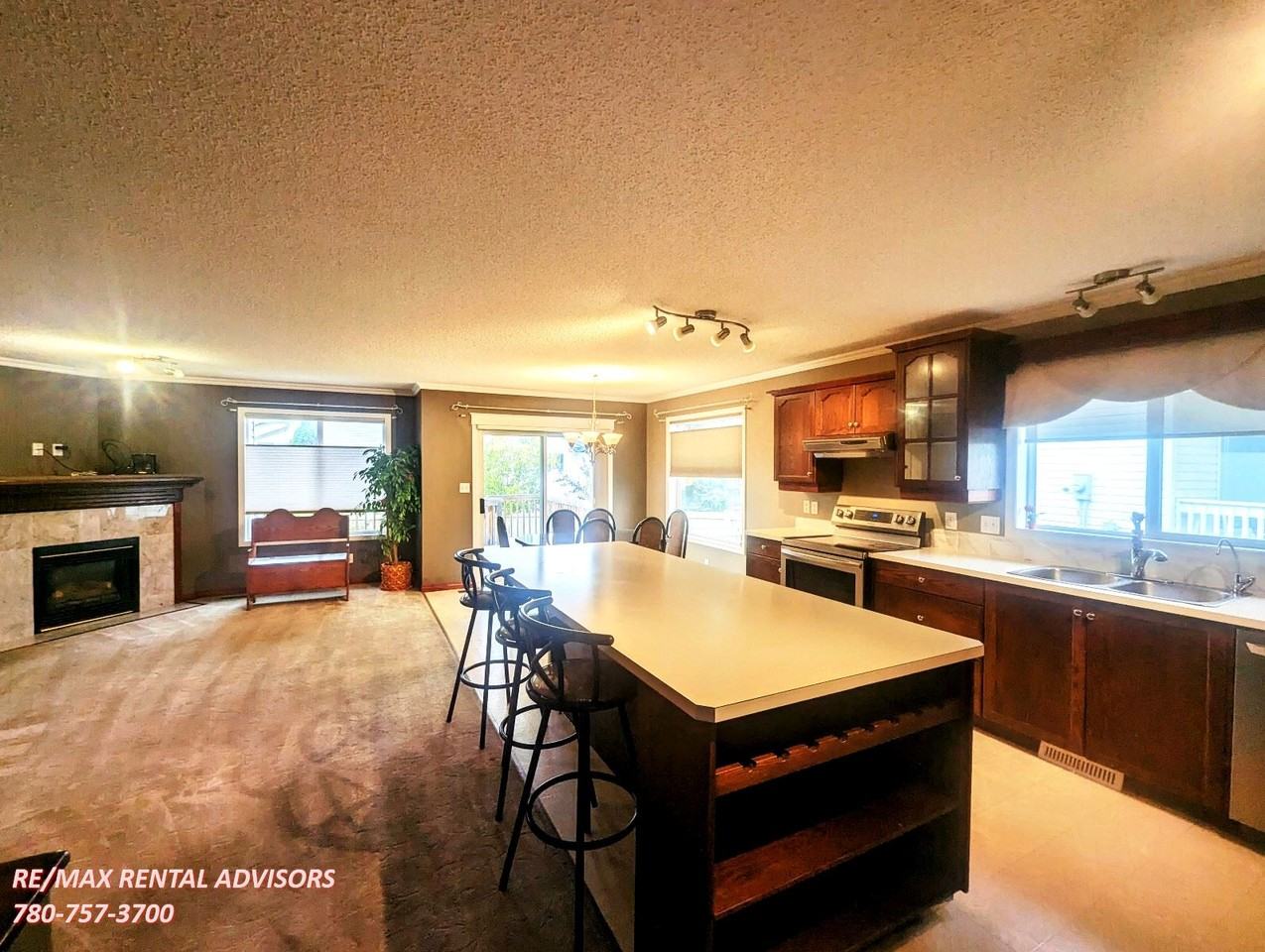 157 Regal Close - Photo 2 of 27