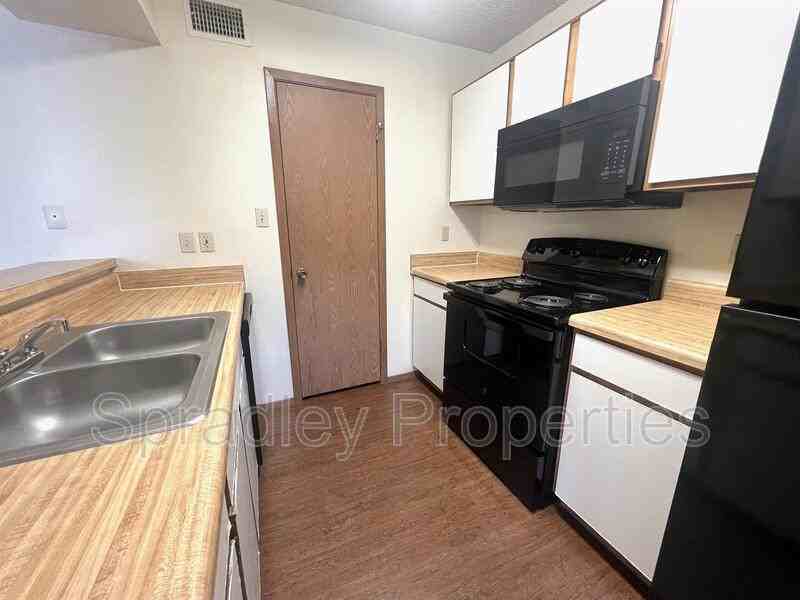 120 W Main St, Troy, TX 76579 - Photo 3 of 12