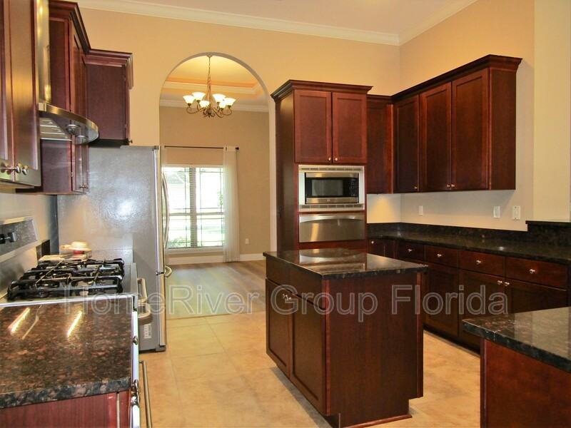 8852 Spider Lily Way - Photo 3 of 36