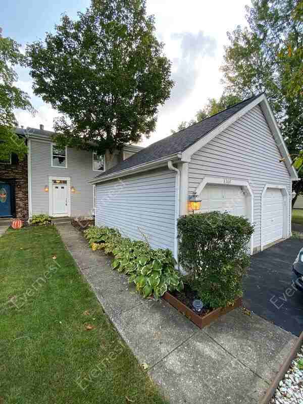 8364 Cliffthorne Way - Photo 2 of 34