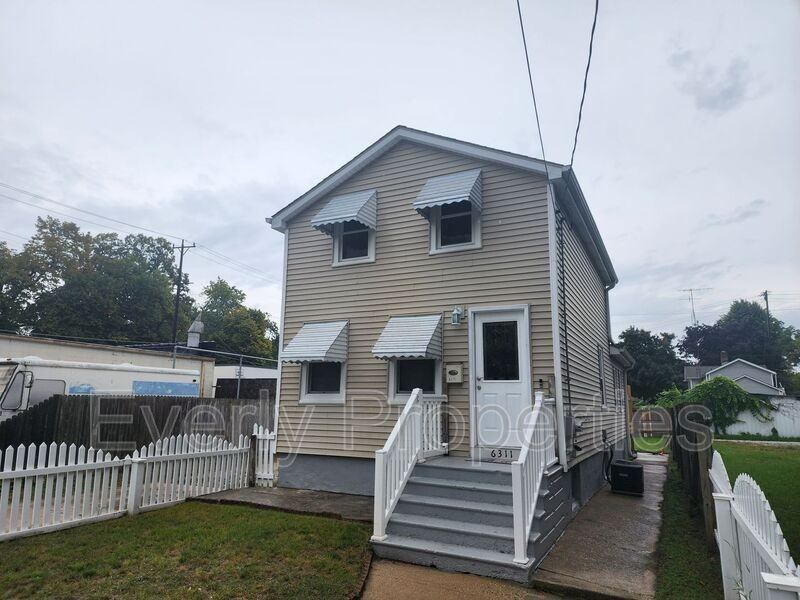 6311 11th Ave - Photo 2 of 25