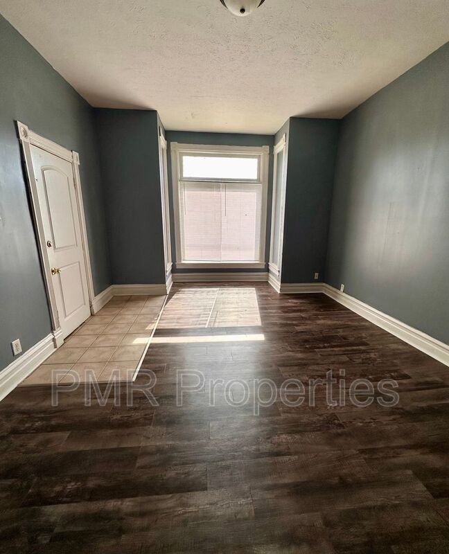 116 S 7th St - Photo 2 of 5